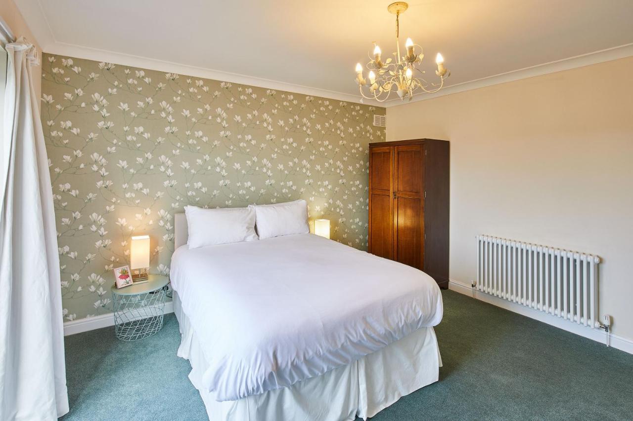 Host & Stay - Coach Cottage Brotton 外观 照片