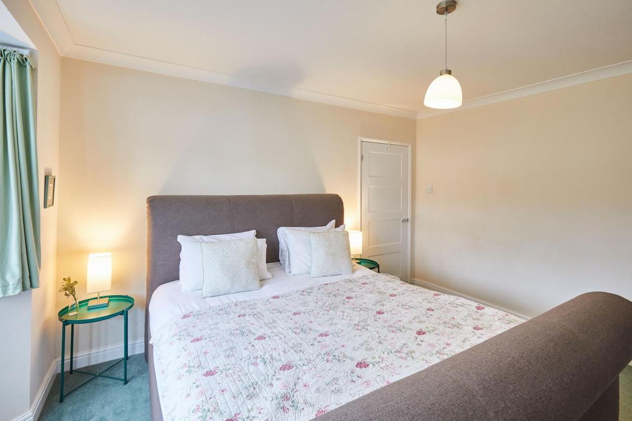 Host & Stay - Coach Cottage Brotton 外观 照片